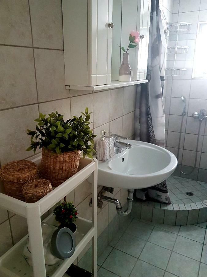 Cozy Apartment Near Monastiraki Athen Exterior foto